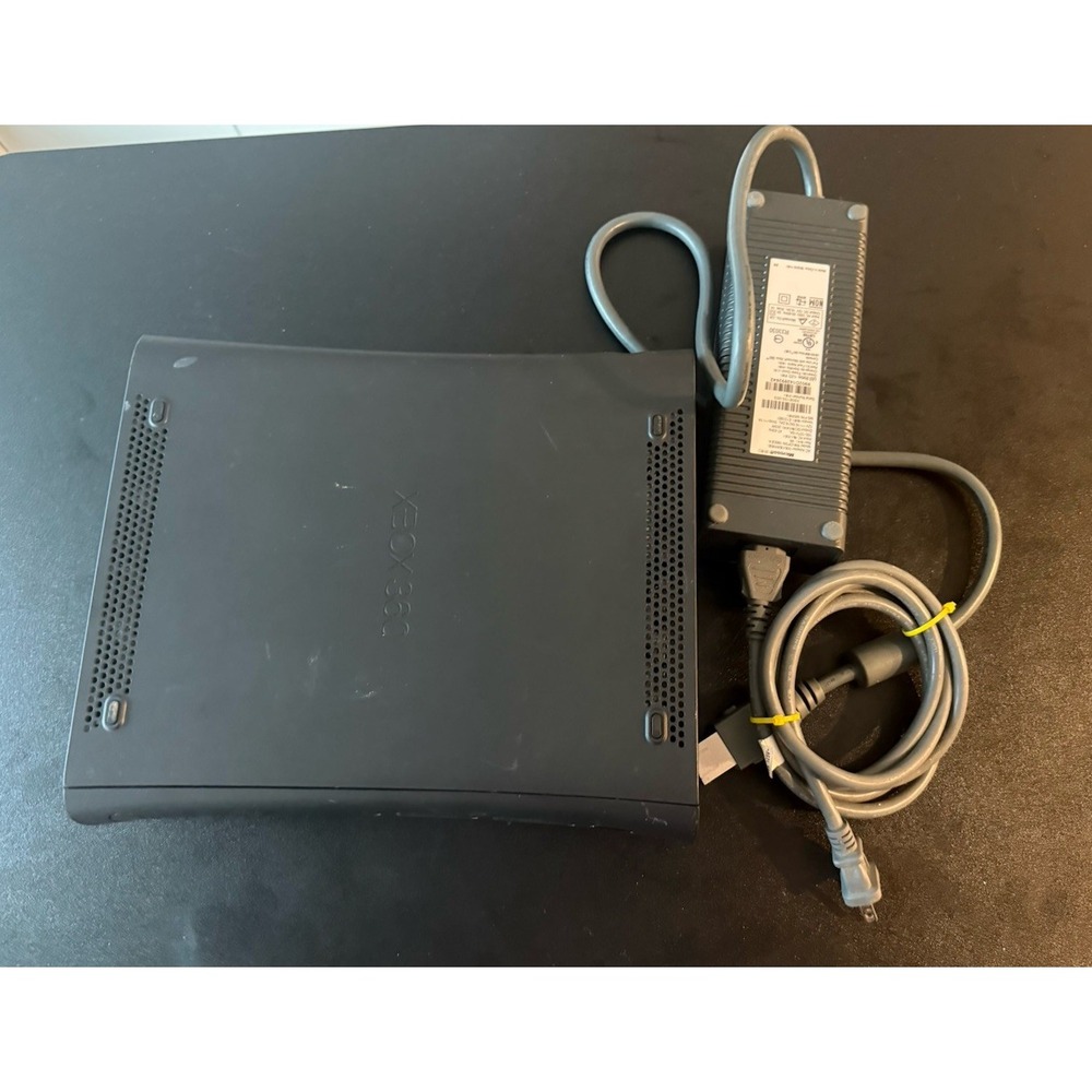 Microsoft Xbox 360 Console For Parts Or Repair W/power Cord